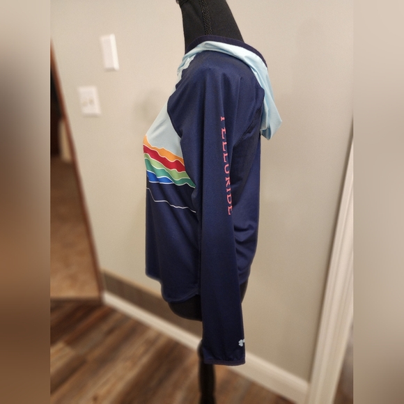 Krimson Klover Colorful Mountain Graphic Long Sleeve Shirt, size XS - Picture 3 of 8